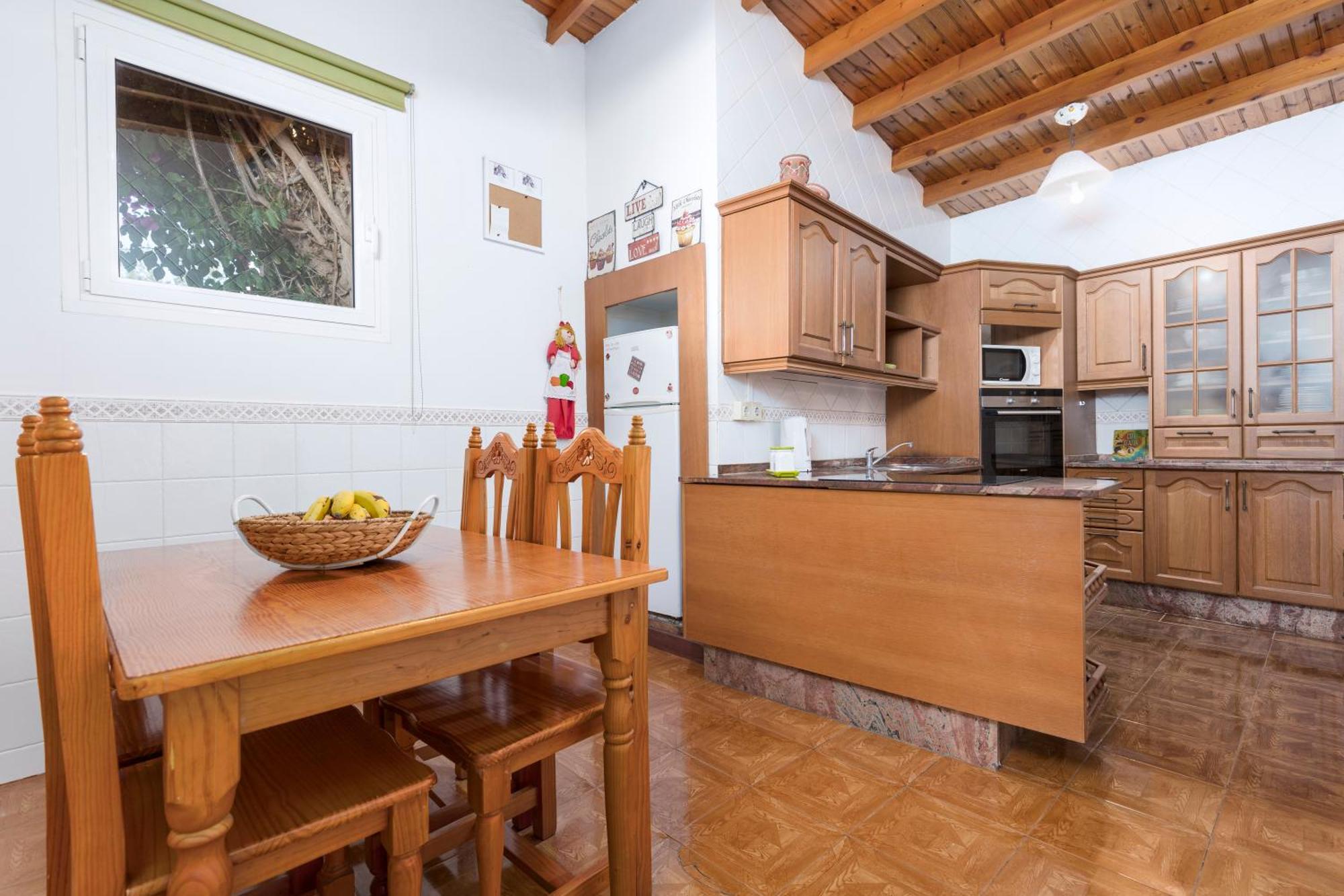 Home2Book Quiet Villa With Private Pool Triquivijate Exterior photo